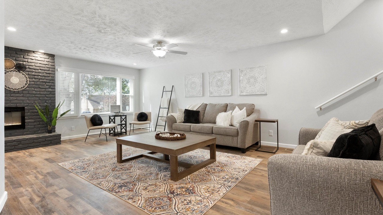 Photo of Livingroom in South Central Omaha