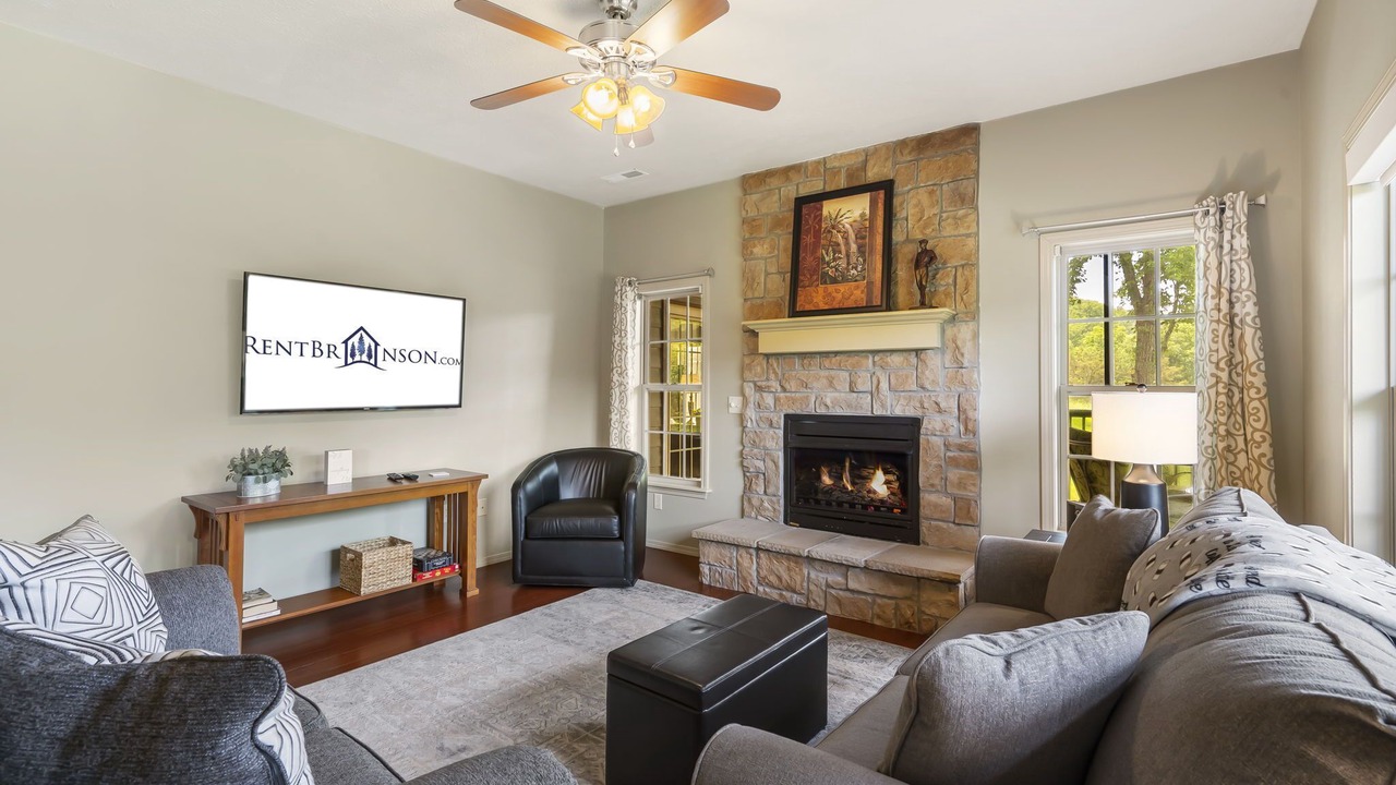 Photo of Livingroom in Branson West