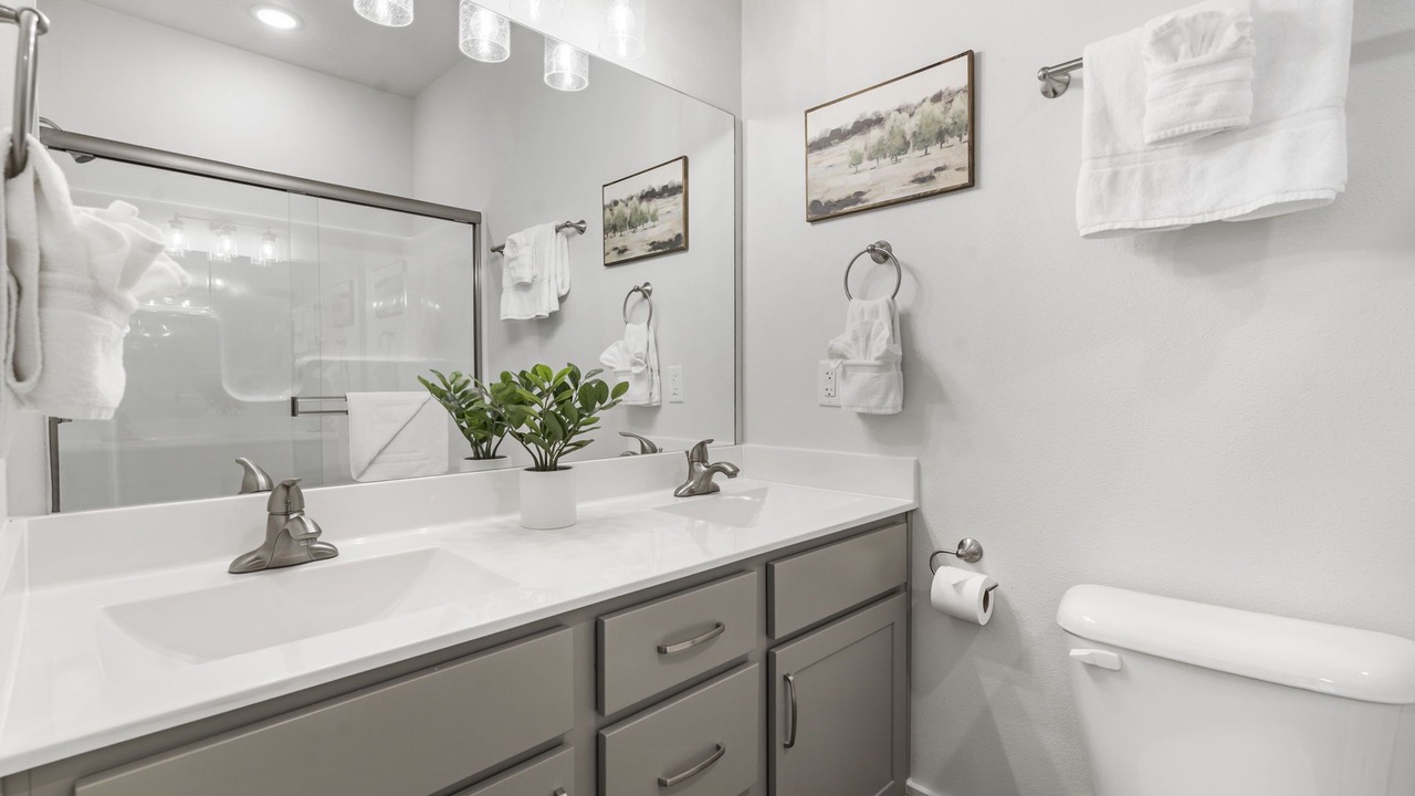 Photo of Bathroom in Branson