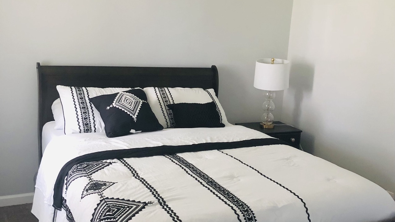 Photo of Bedroom in Highland Heights
