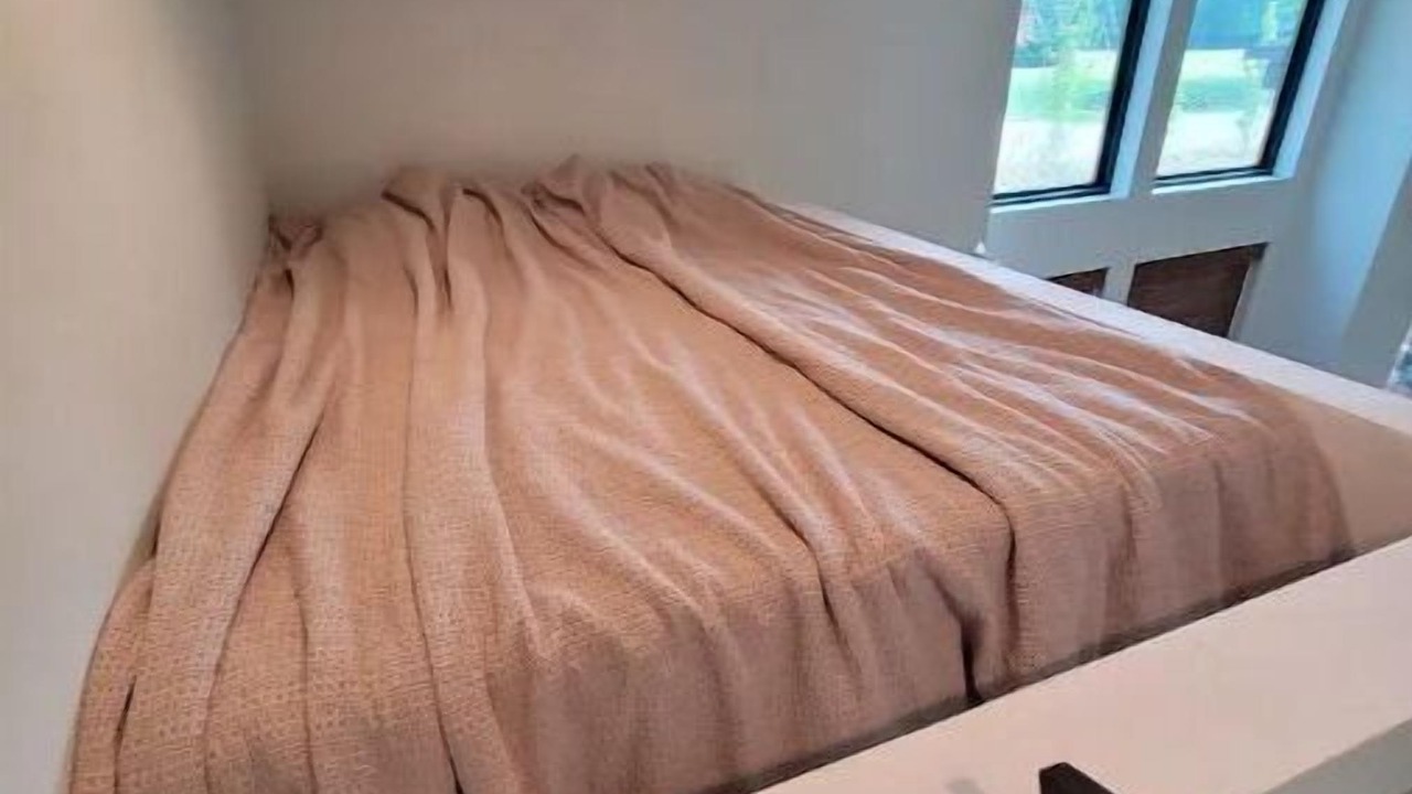 Photo of Bedroom in Anchorage