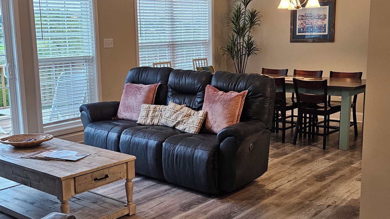 Photo of Livingroom in Emerald Isle