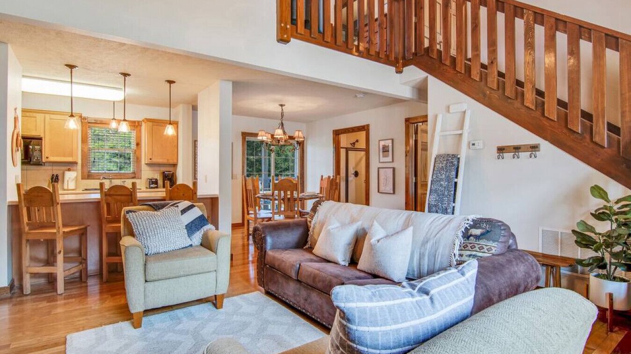 Photo of Livingroom in Reeds Spring