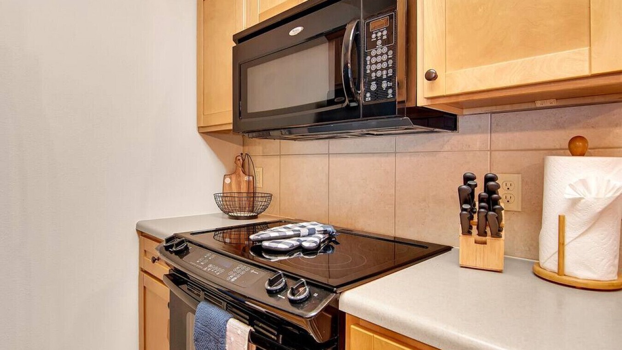 Photo of Kitchen in Reeds Spring