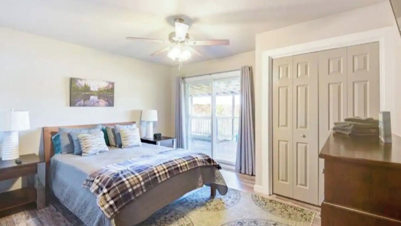 Photo of Bedroom in Shell Knob