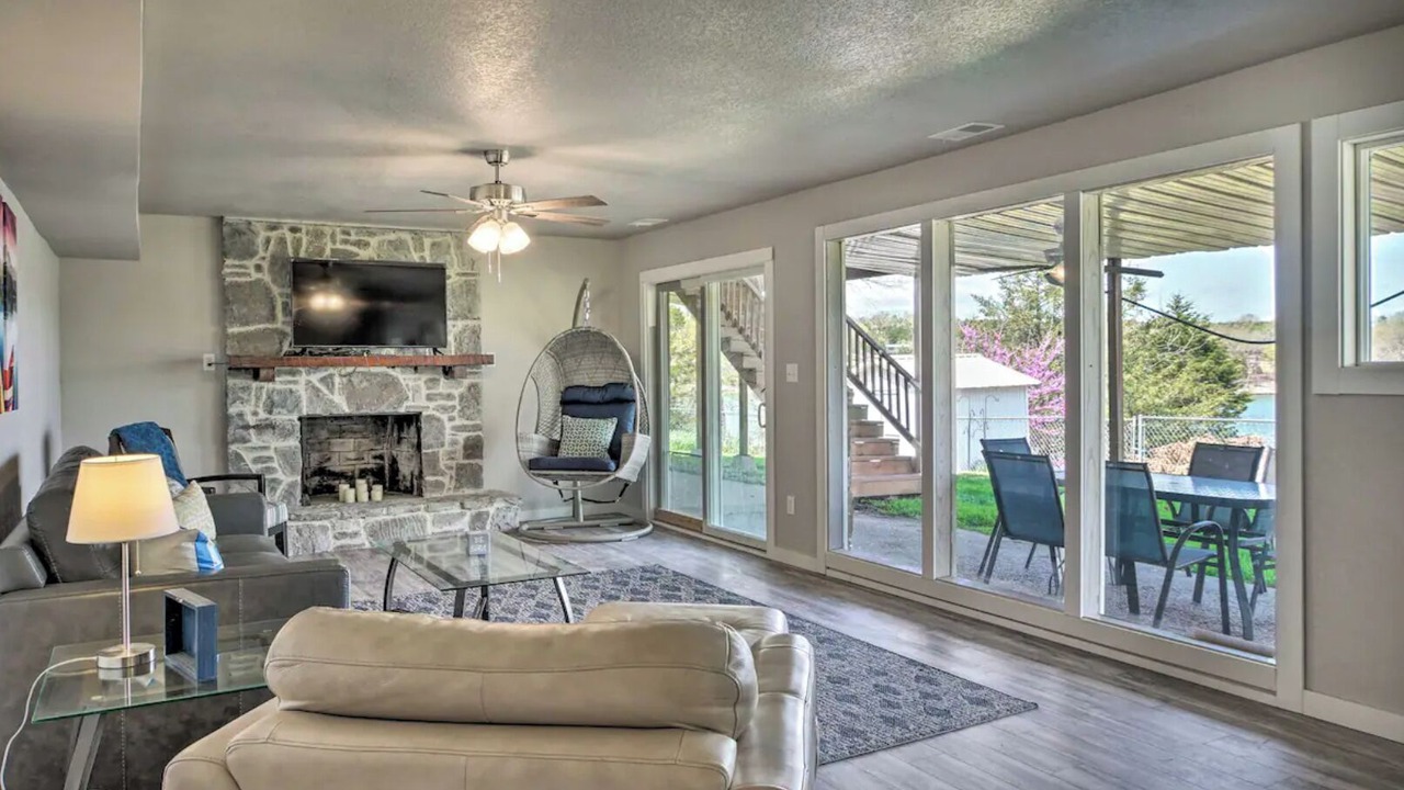 Photo of Livingroom in Shell Knob