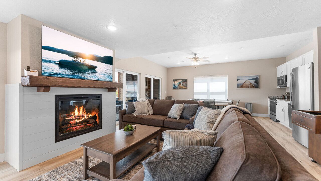 Photo of Livingroom in Kimberling City