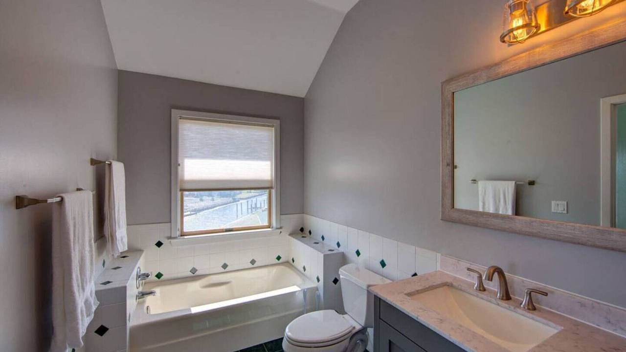 Photo of Bathroom in Hatteras