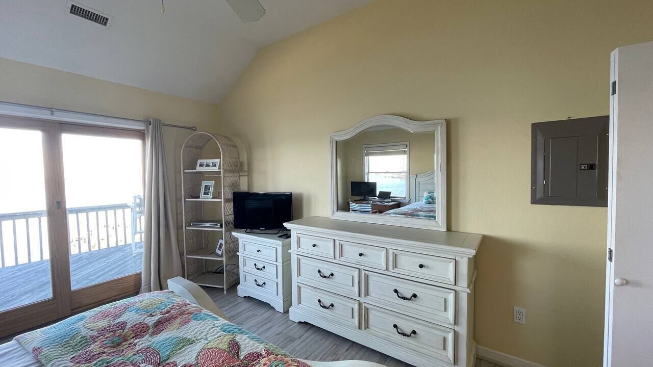 Photo of Bedroom in Hatteras