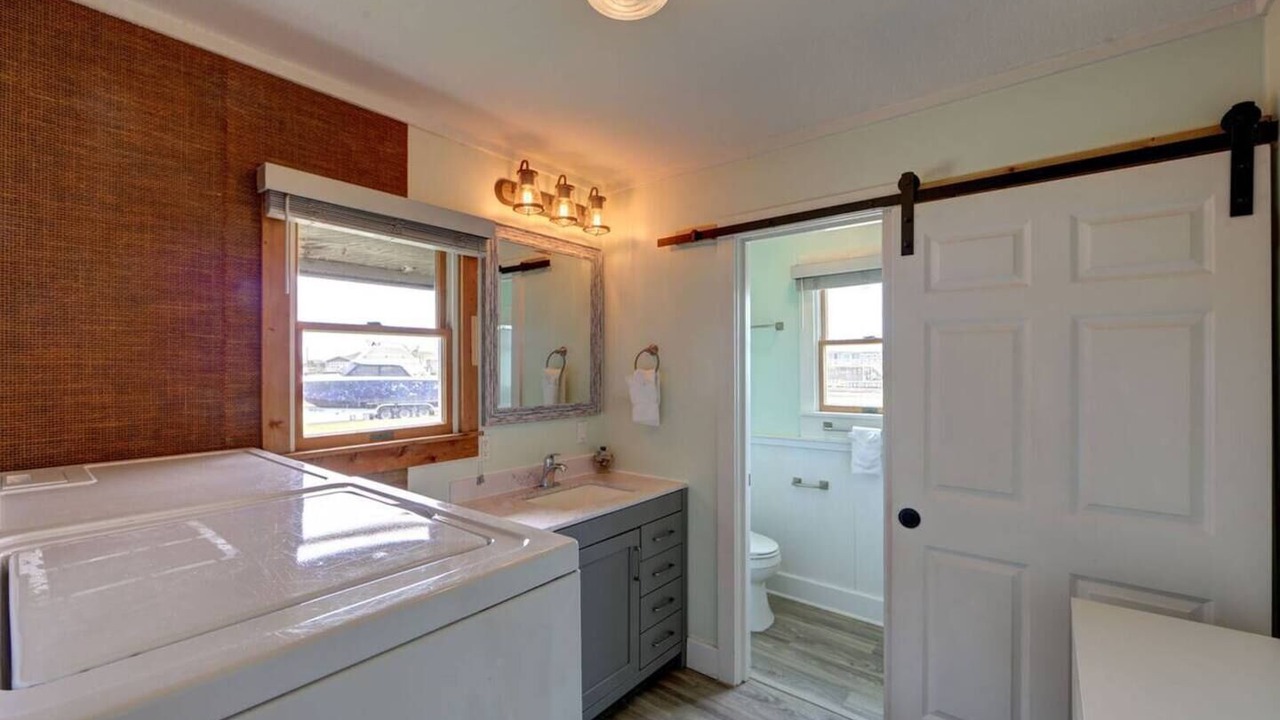 Photo of Bathroom in Hatteras