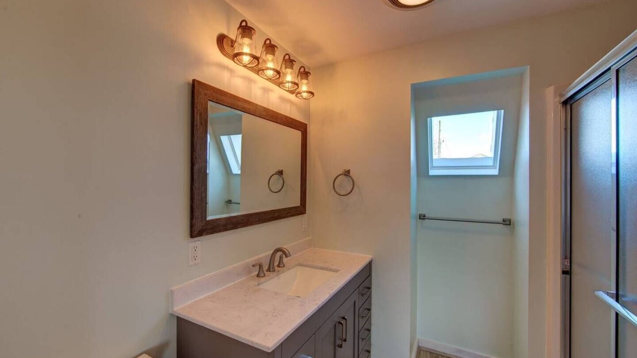Photo of Bathroom in Hatteras