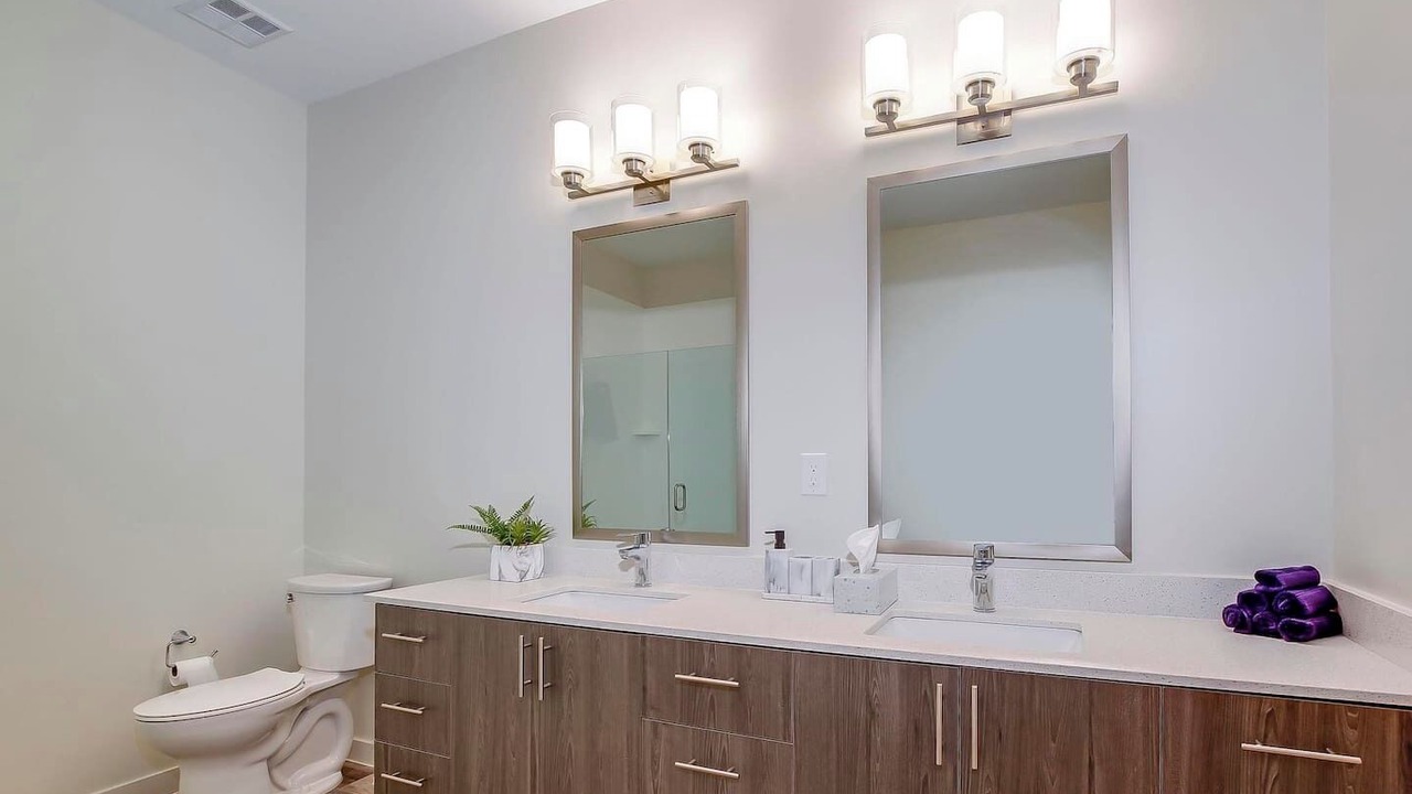 Photo of Bathroom in Downtown Louisville