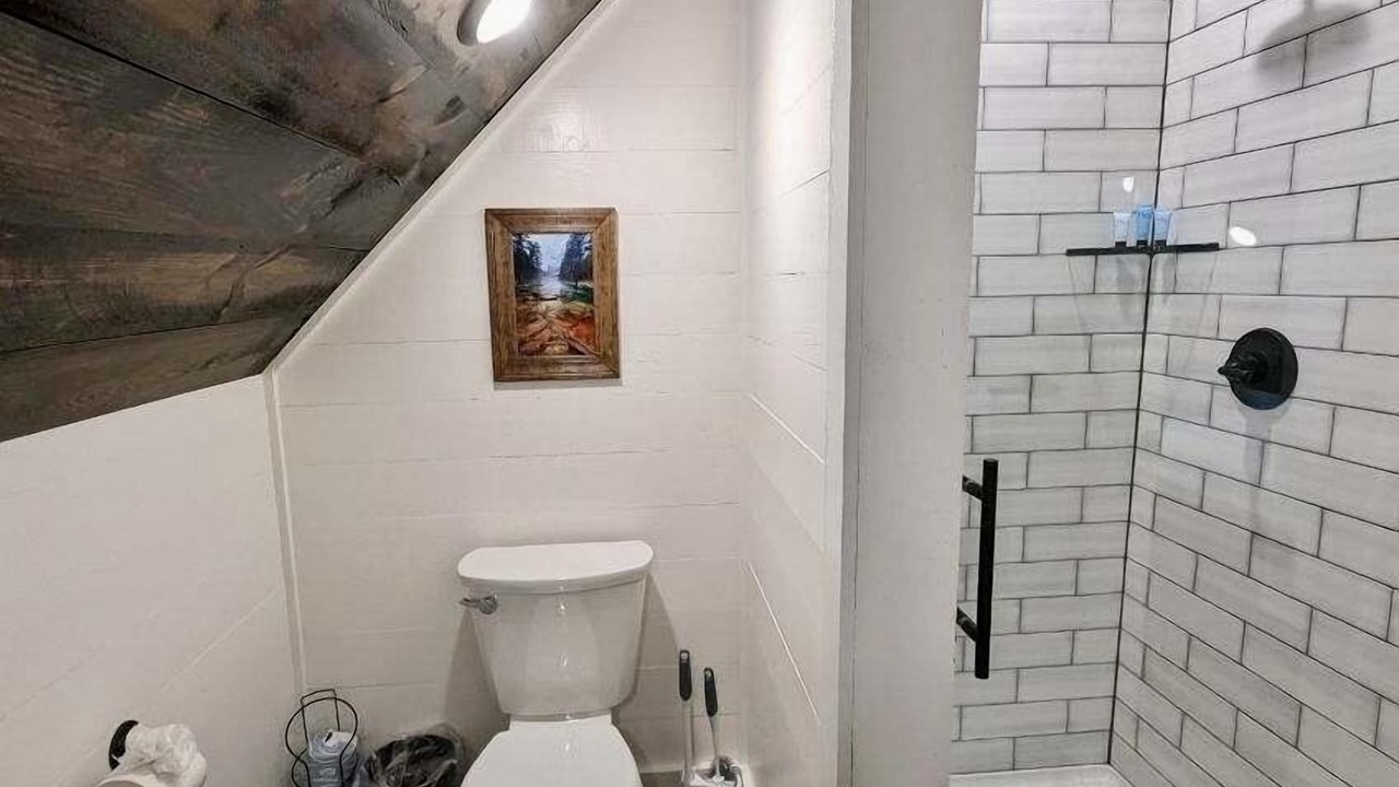 Photo of Bathroom in Mena