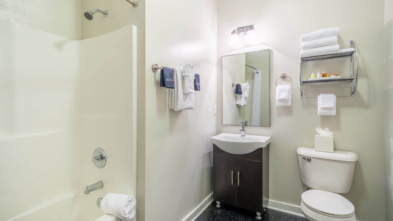 Photo of Bathroom in Music Row