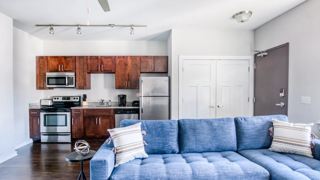 Photo of Livingroom in Hillsboro Village