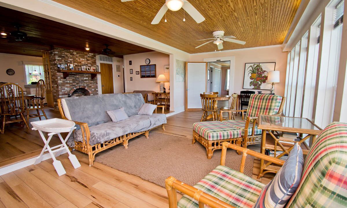 Photo of Livingroom in Morehead City