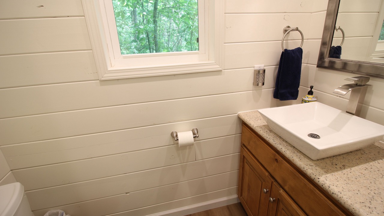 Photo of Bathroom in Branson