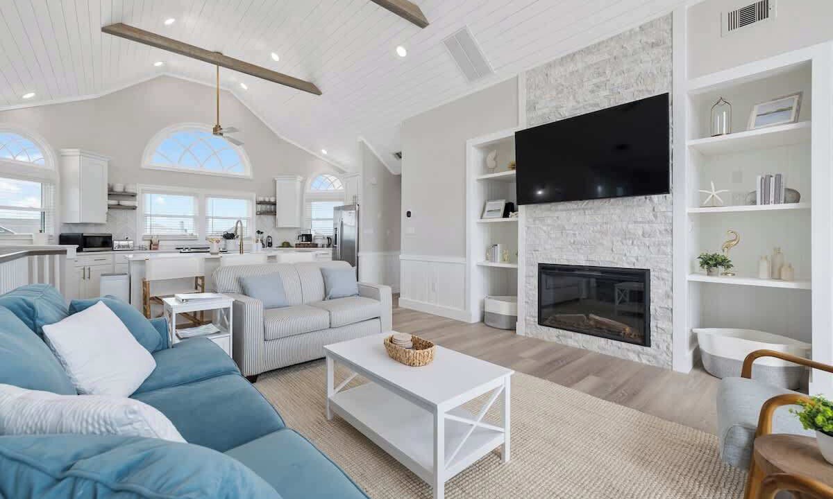 Photo of Livingroom in Waves