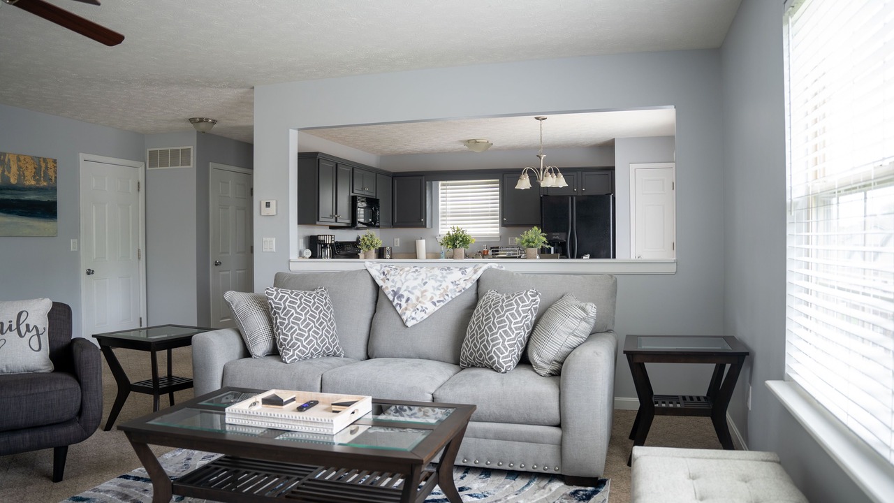 Photo of Livingroom in New Albany