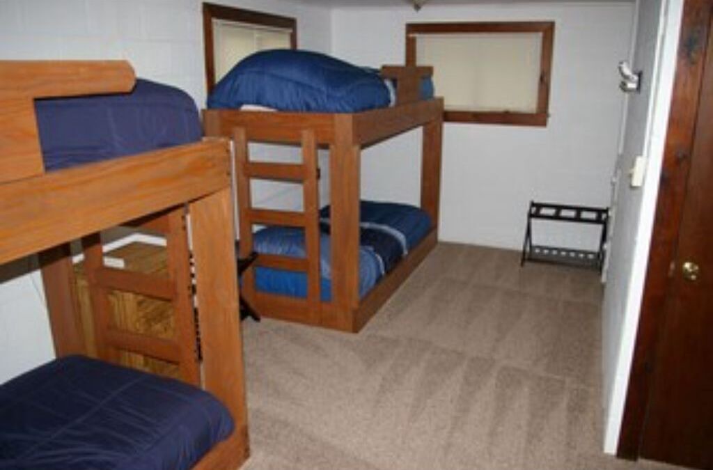 Photo of Bedroom in Blue Eye