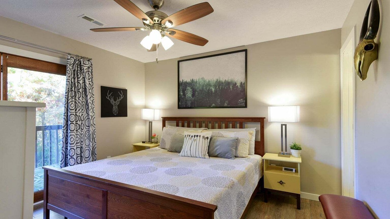 Photo of Bedroom in Notch Estates