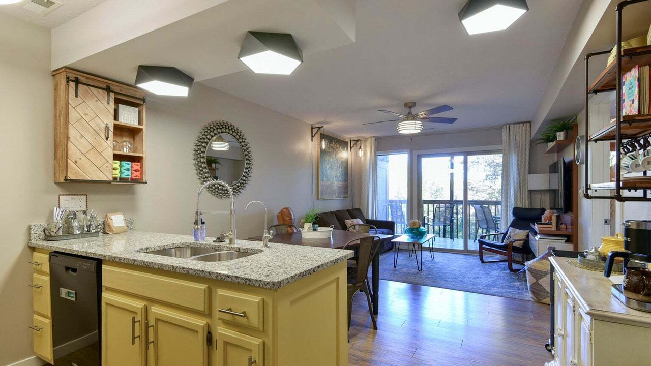 Photo of Others in Notch Estates