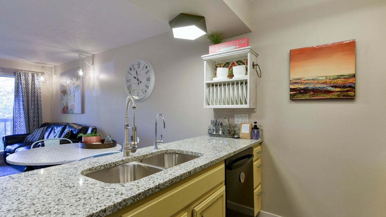 Photo of Others in Notch Estates