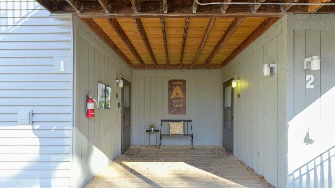 Photo of Others in Notch Estates