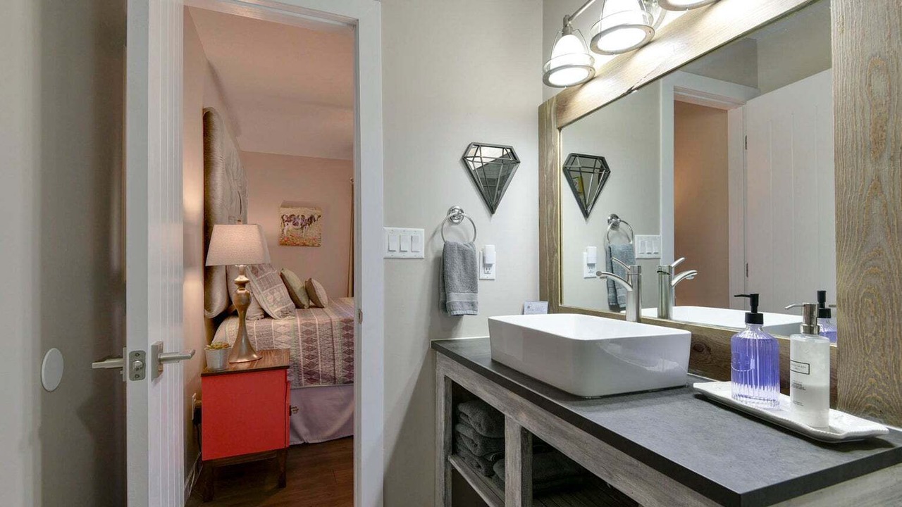 Photo of Bathroom in Notch Estates
