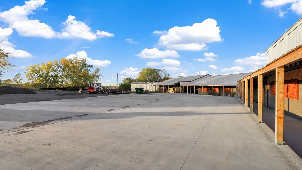 Photo of Outdoor in Ashland
