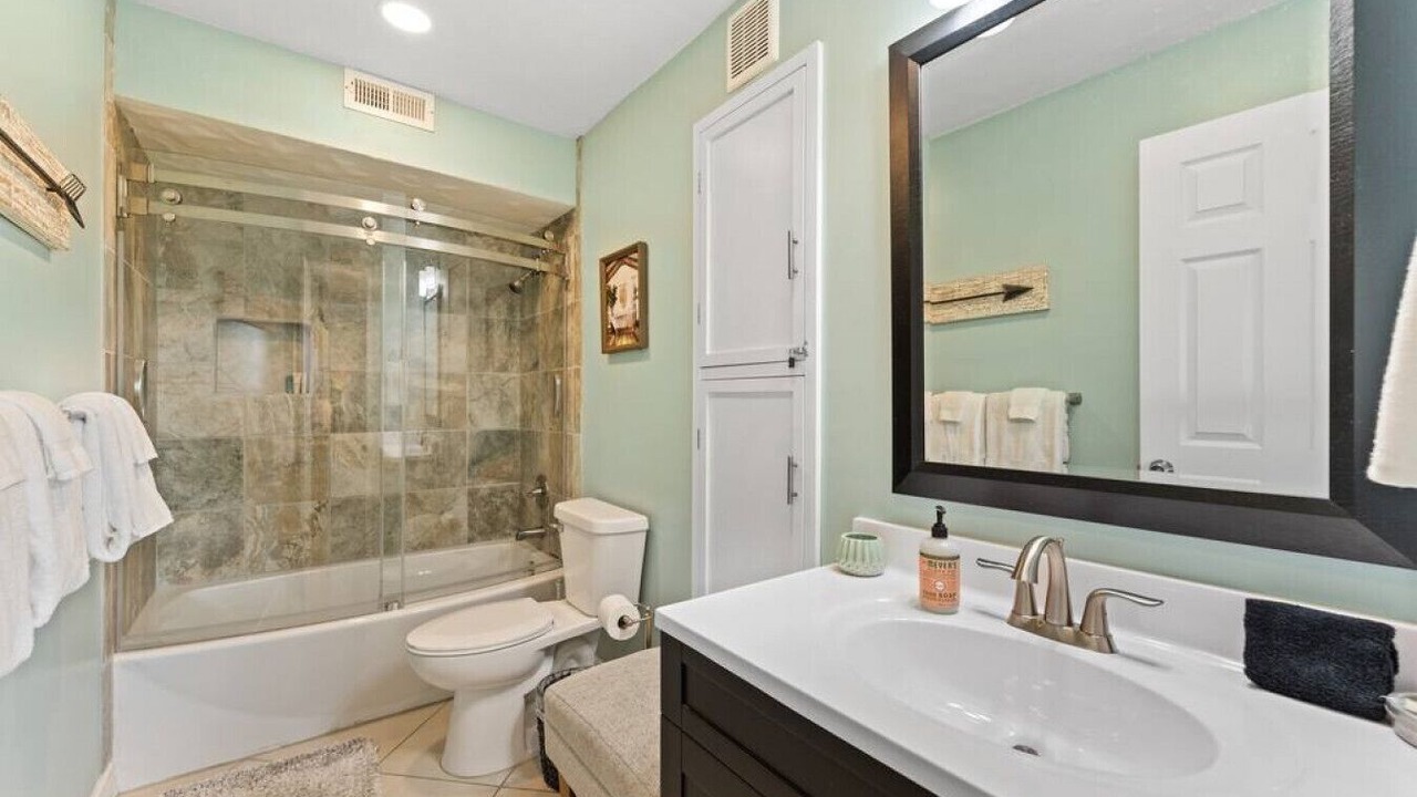 Photo of Others in Notch Estates