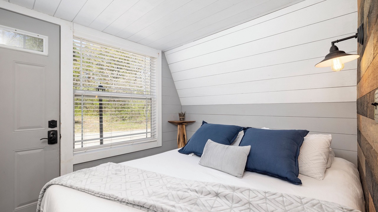 Photo of Bedroom in Lampe