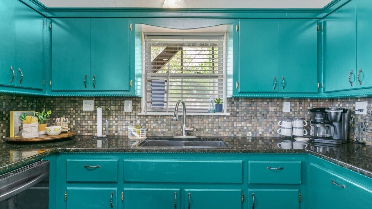 Photo of Kitchen in Redwood