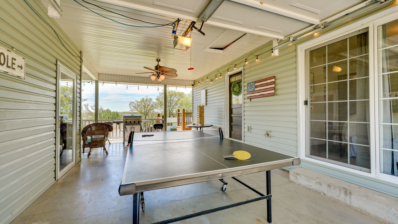 Photo of Patio Balcony in Shell Knob