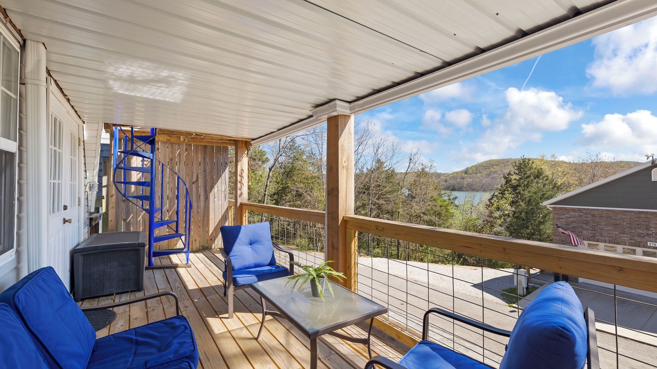 Photo of Patio Balcony in Lampe