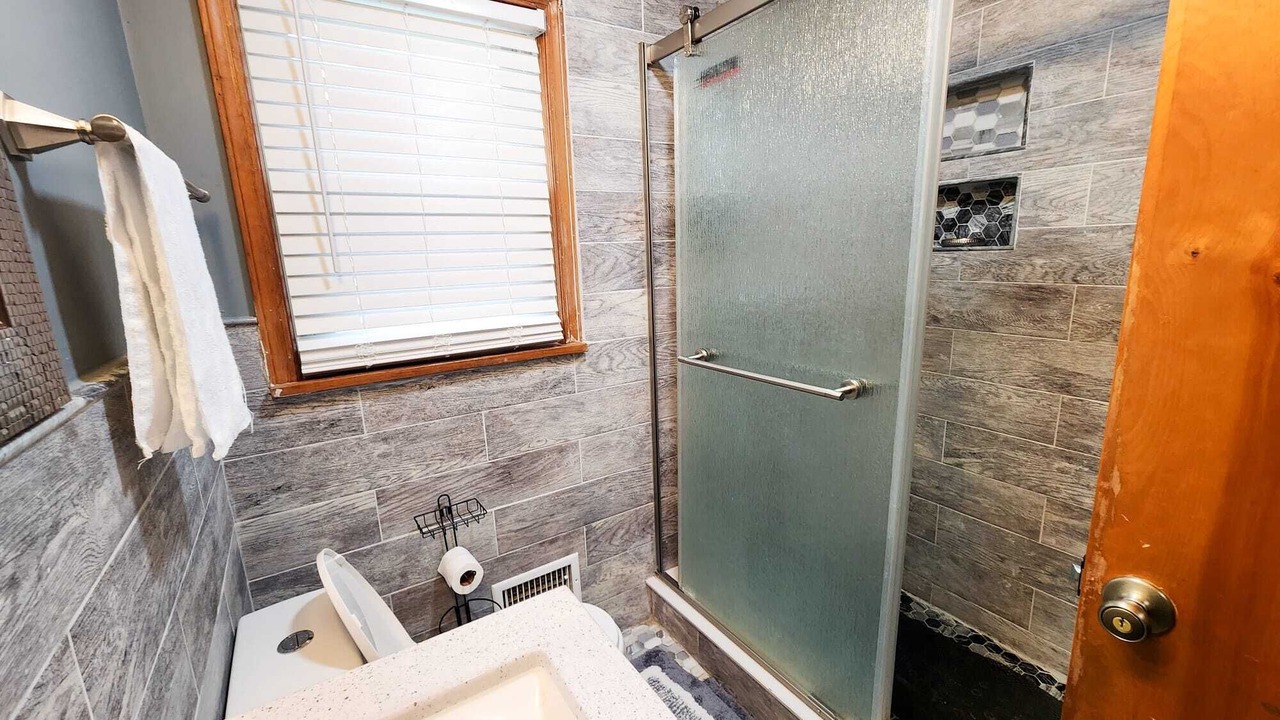 Photo of Bathroom in Buechel