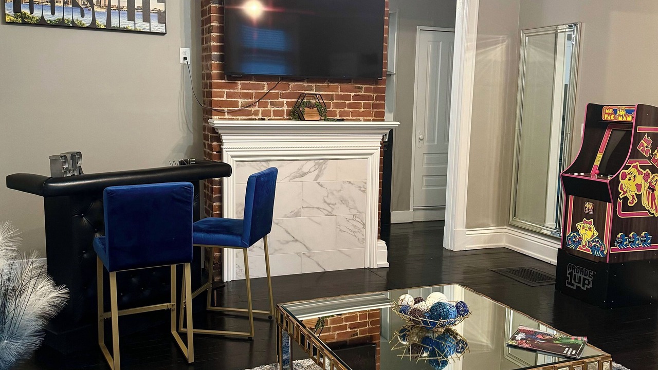 Photo of Livingroom in Louisville