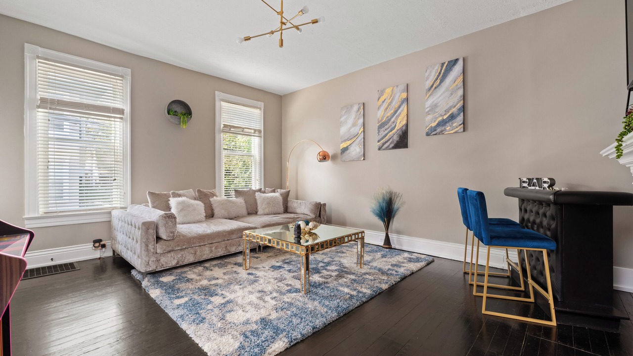 Photo of Livingroom in Louisville