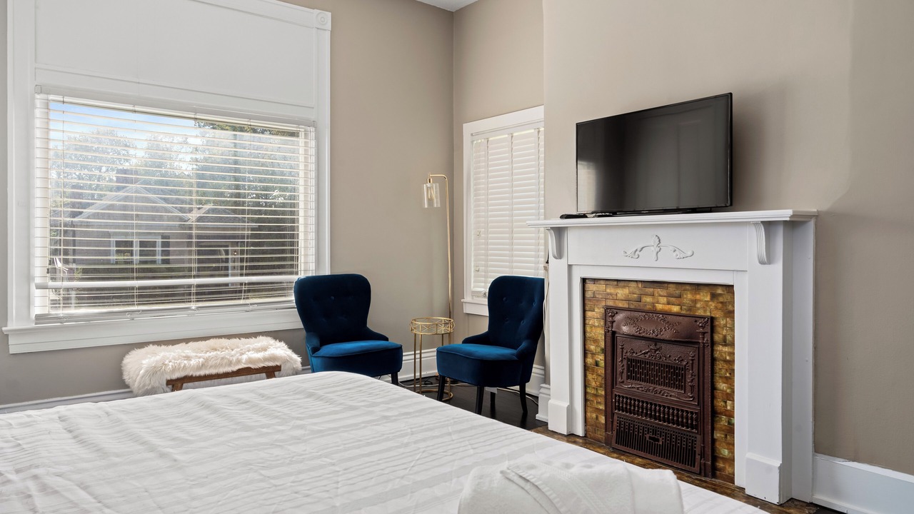Photo of Bedroom in Louisville