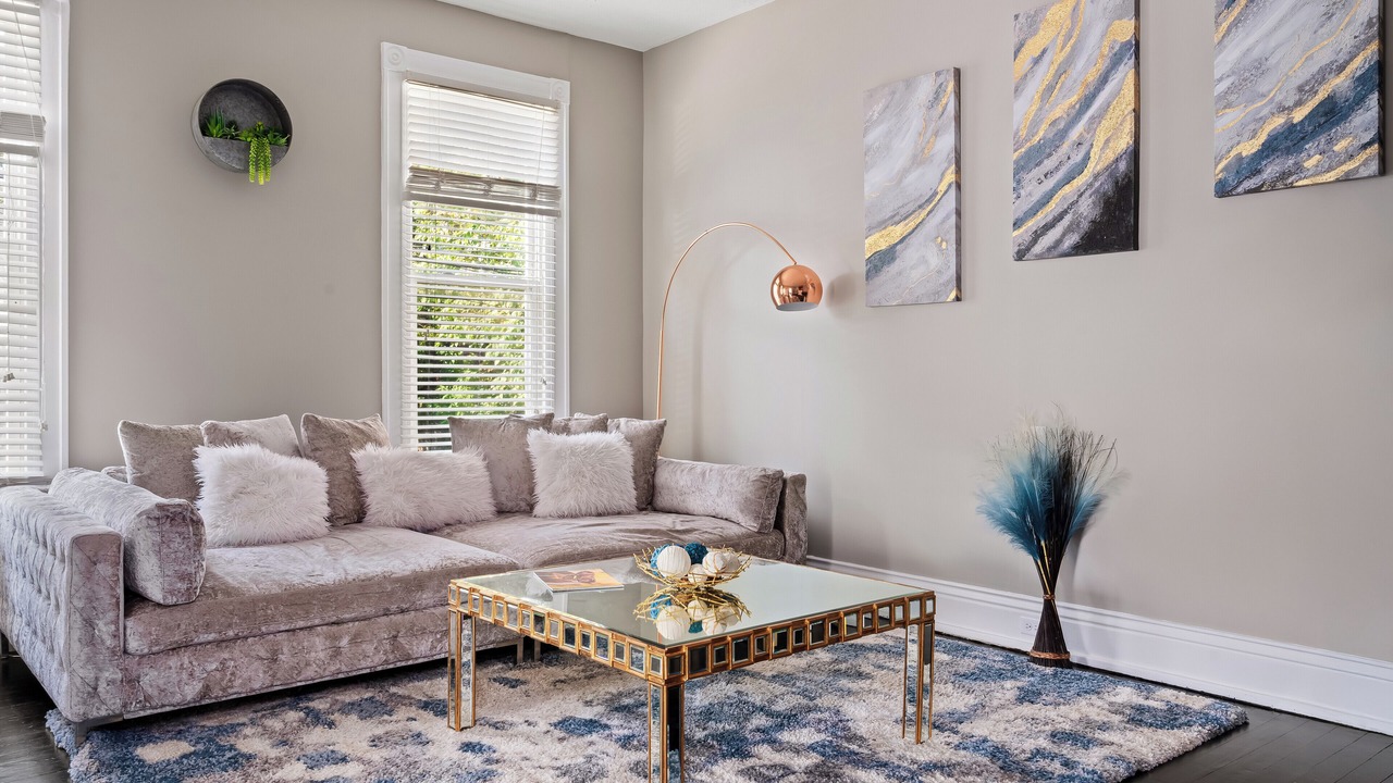Photo of Livingroom in Louisville