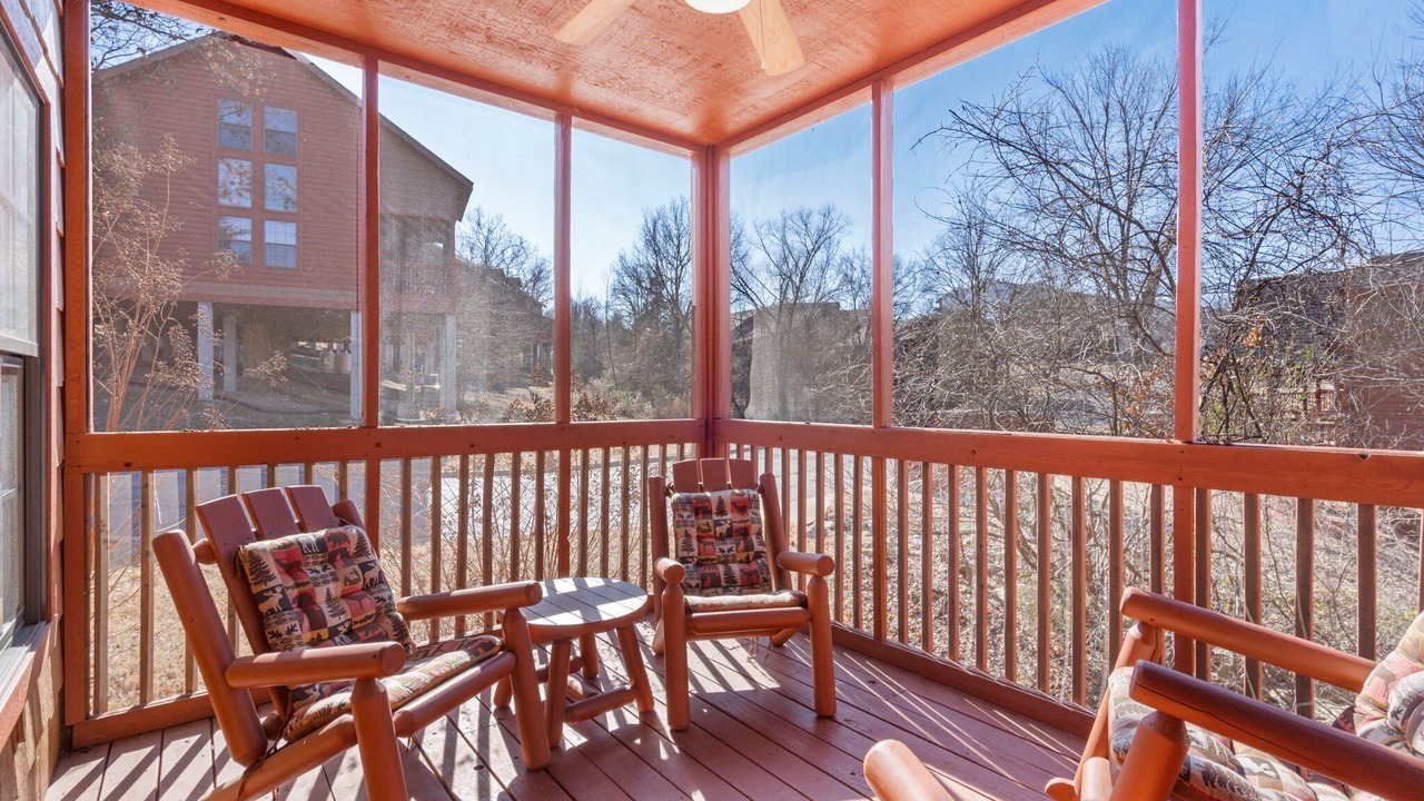Photo of Patio Balcony in Branson Theater District