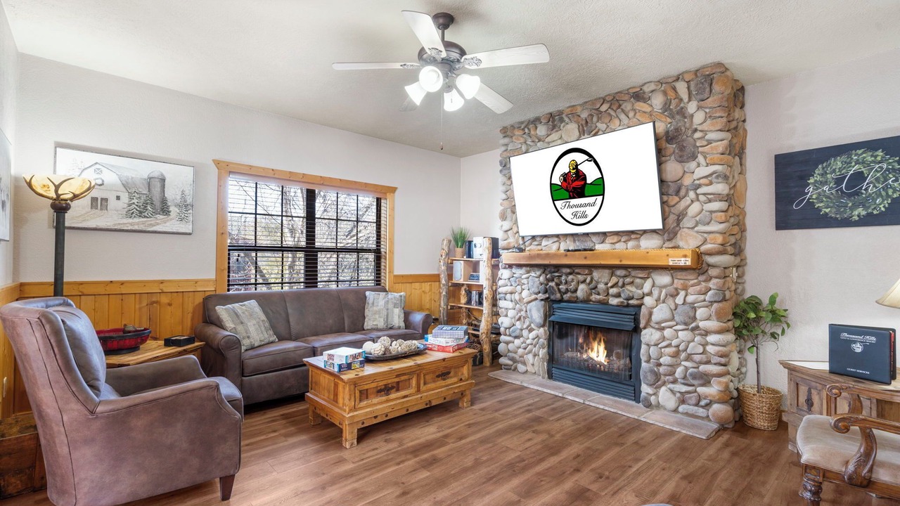 Photo of Livingroom in Branson Theater District