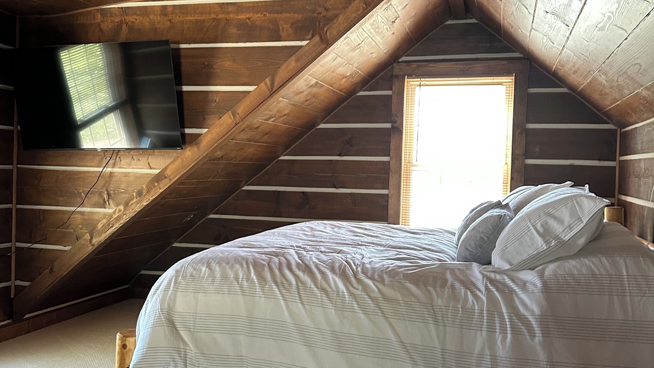 Photo of Bedroom in Pittsburg