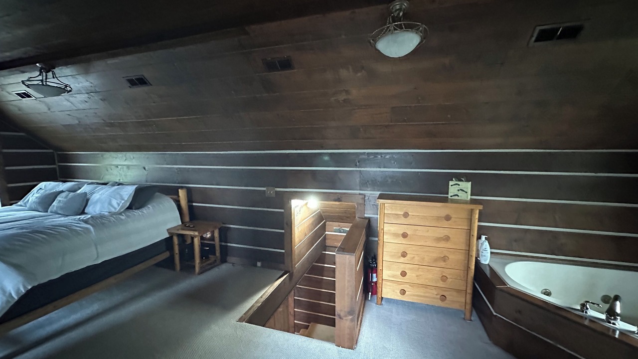 Photo of Bedroom in Pittsburg