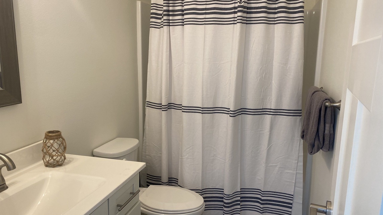Photo of Bathroom in Reeds Spring