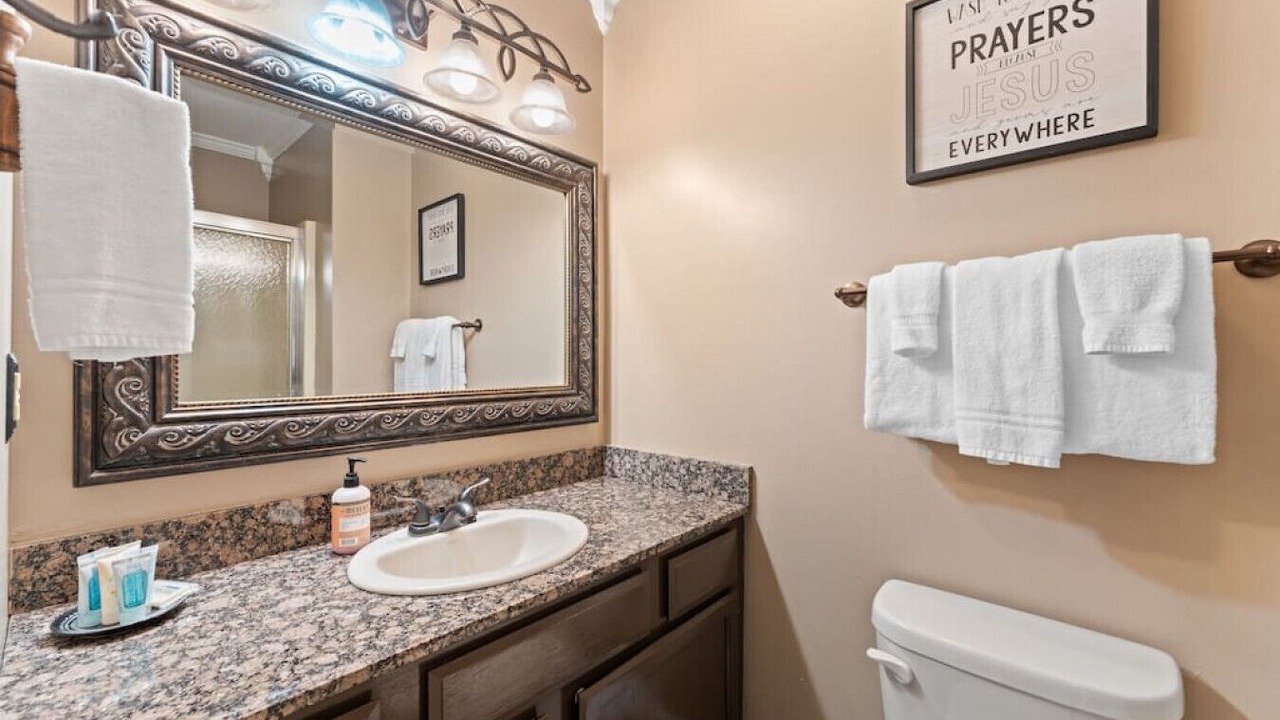 Photo of Bathroom in Notch Estates