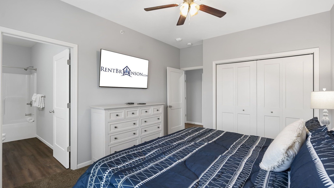 Photo of Bedroom in Branson West