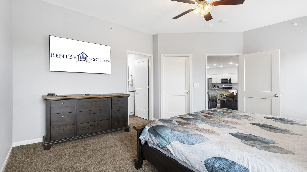 Photo of Bedroom in Branson West