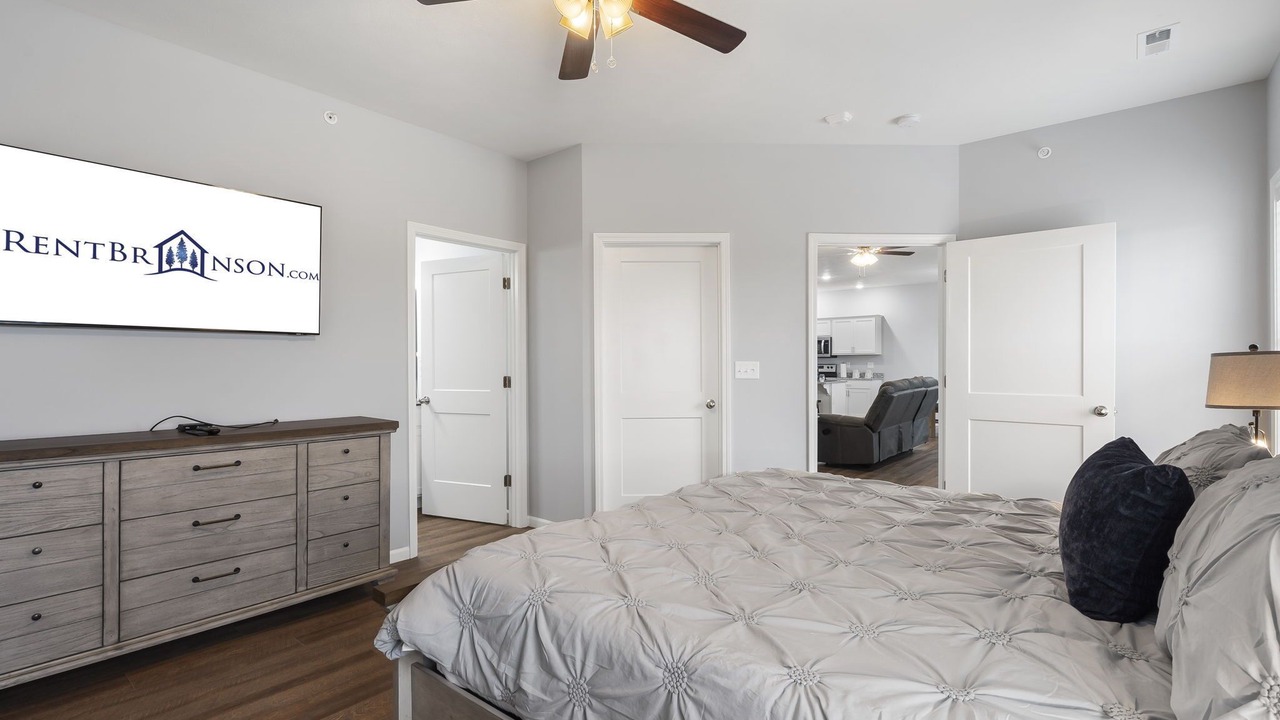 Photo of Bedroom in Branson West