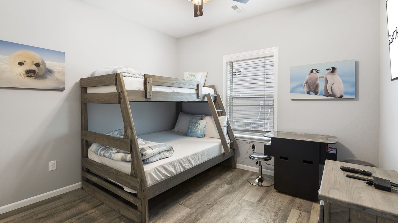 Photo of Bedroom in Branson West